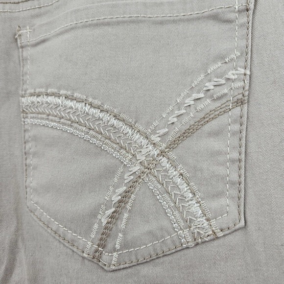 LEI Jeans Juniors 15 Regular Sophia Hipster Flare Ivory Stretch Logo Embroidered - Picture 8 of 12